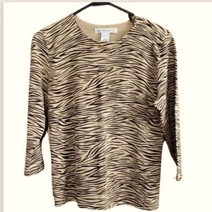 Women's Pursuits  Ltd. 72 % SILK 28% NYLON. Size Small. Tan & black.
